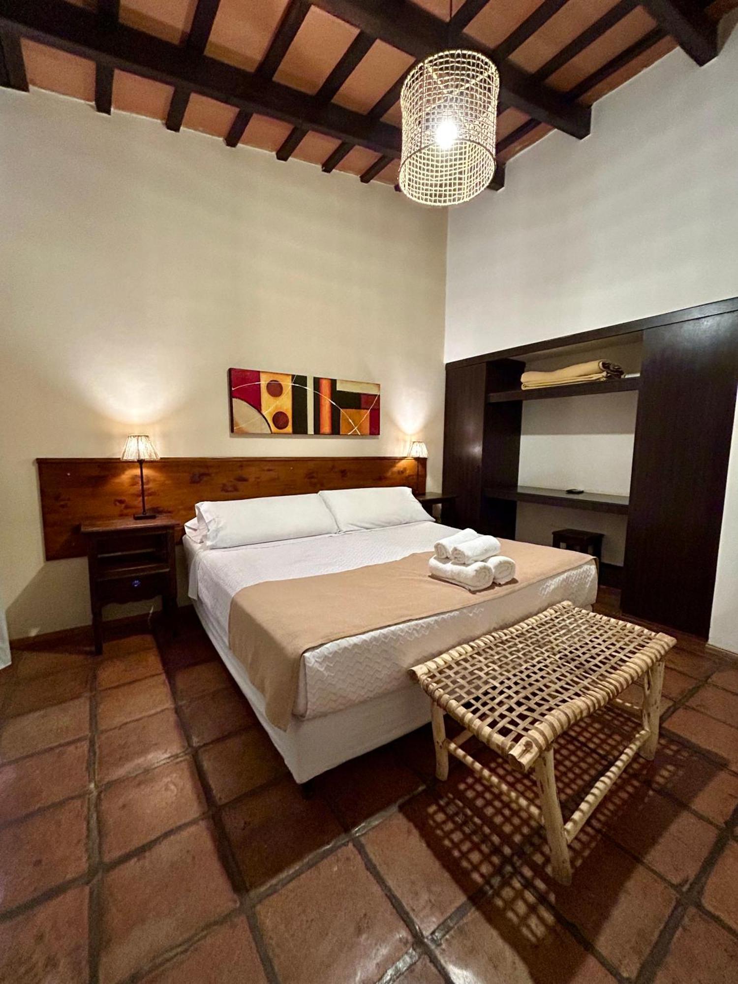 Hotel Plaza Cafayate Bagian luar foto