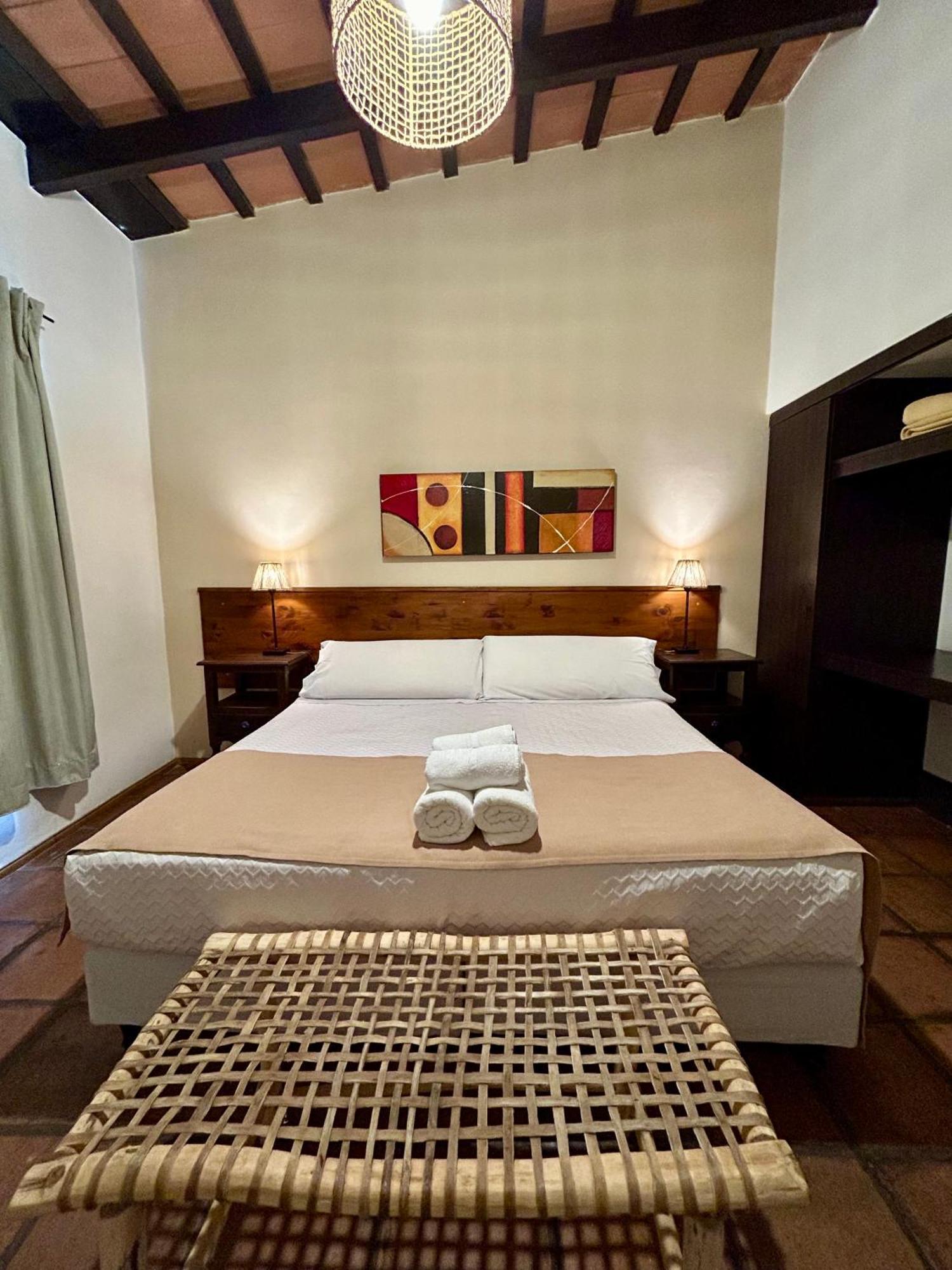 Hotel Plaza Cafayate Bagian luar foto